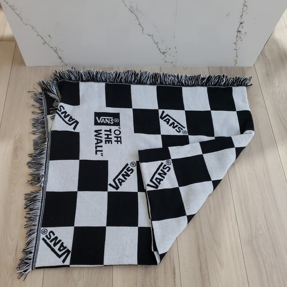 Vans Off The Wall Throw Blanket Fringe Black White Checkered 61x56 Y2K - Picture 1 of 4